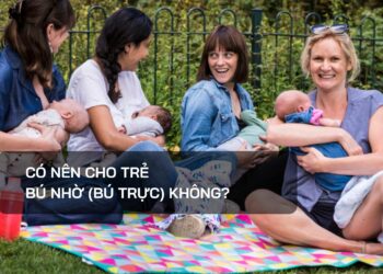 Có nên cho trẻ bú nhờ (bú trực) không?