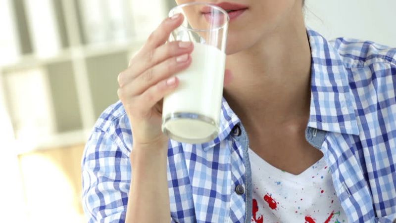 Những lưu ý khi sử dụng sữa tươi không đường